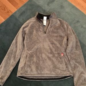 Women’s North Face 1/2 zip